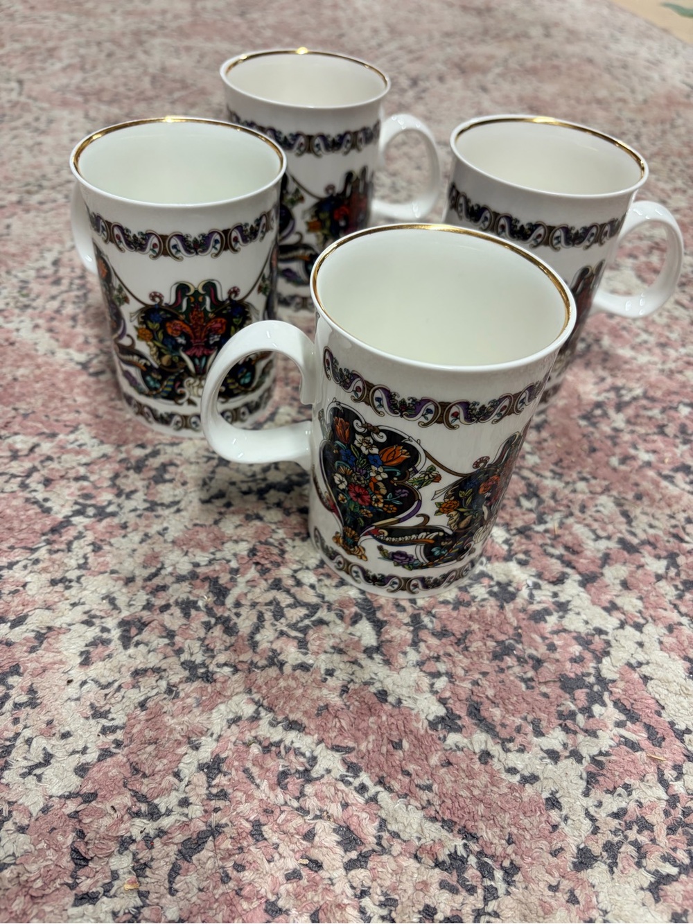 Gucci Fine bone china mugs